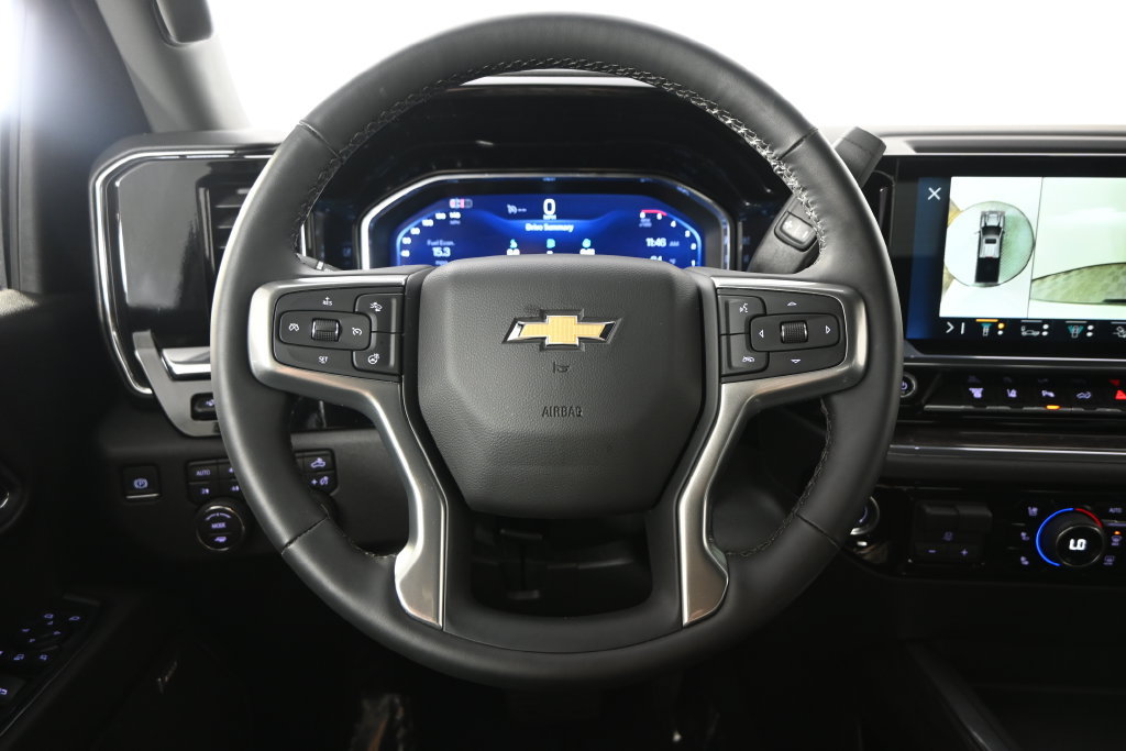Used 2025 Chevrolet Silverado 3500 LTZ w/ LTZ Premium Package AWD/4WD image 35
