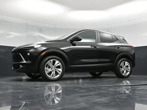 Used 2025 Buick Encore GX Preferred AWD/4WD image 55