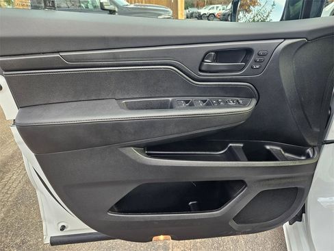 Used 2025 Honda Odyssey Sport-L image 11