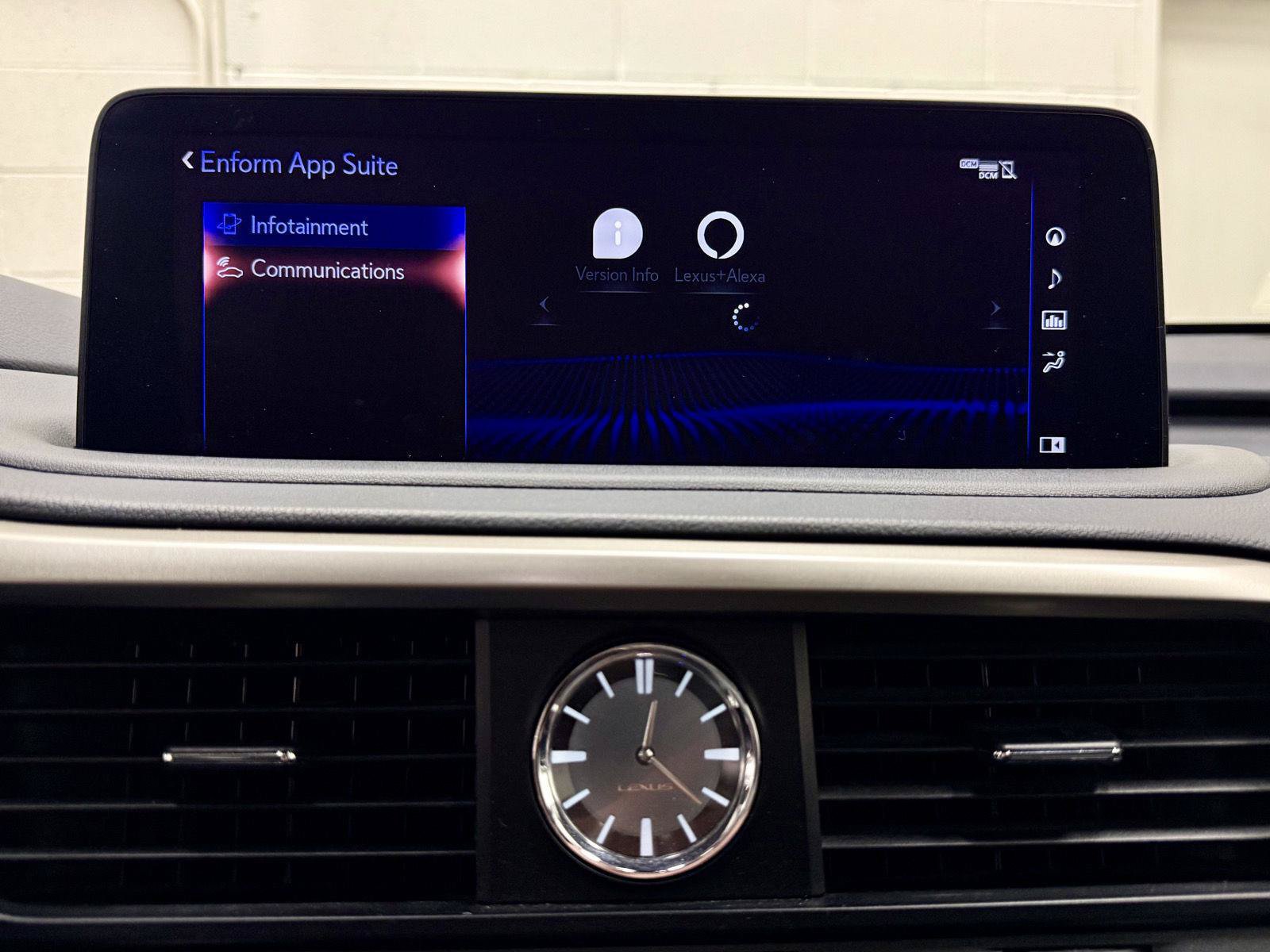 Used 2020 Lexus RX 450h AWD w/ Premium Package image 32