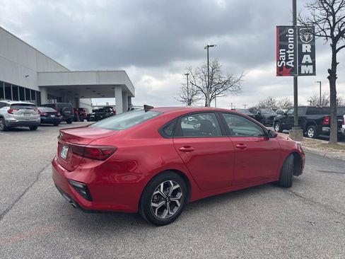 Used 2019 Kia Forte LXS image 34