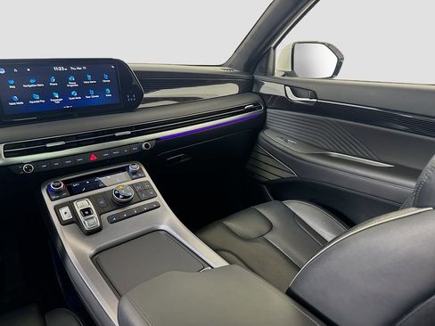 Used 2024 Hyundai Palisade Calligraphy image 27