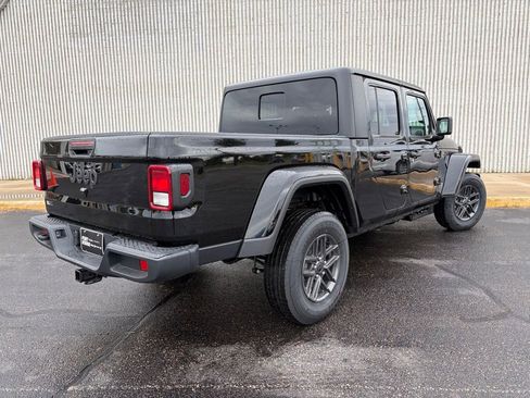 New 2026 Jeep Gladiator Sport AWD/4WD image 5