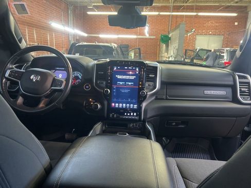Used 2021 RAM 1500 Big Horn AWD/4WD image 19