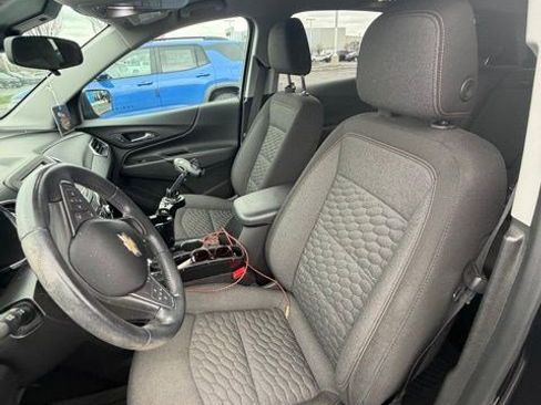 Used 2021 Chevrolet Equinox LT image 17