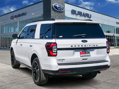 Used 2022 Ford Expedition Limited AWD/4WD image 6