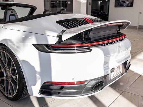 Used 2022 Porsche 911 Carrera 4S image 15