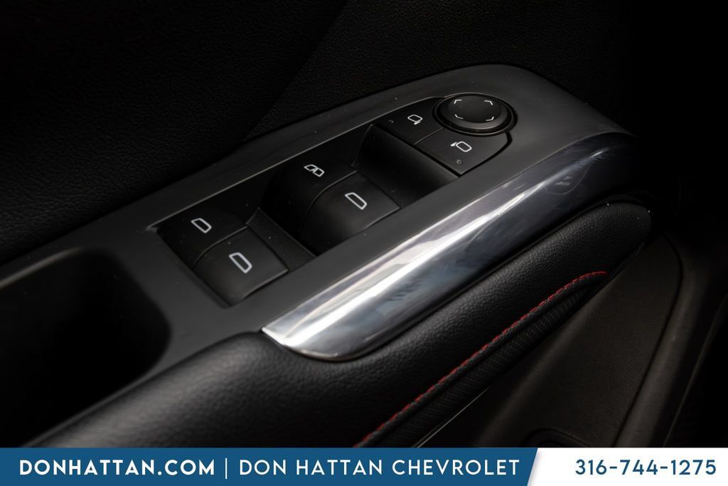 Used 2025 Chevrolet Traverse Z71 AWD/4WD image 14