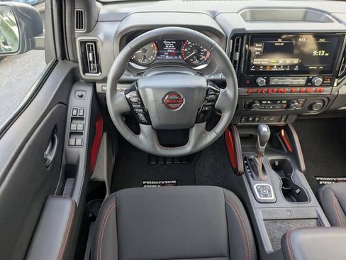 Used 2026 Nissan Frontier PRO-4X w/ Pro-4x Convenience Package image 16