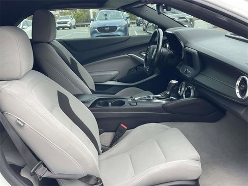 Used 2023 Chevrolet Camaro LT image 10