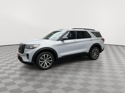 New 2026 Ford Explorer ST-Line AWD/4WD image 40