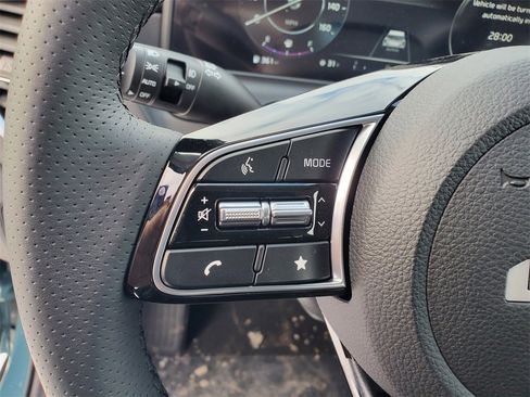 New 2026 Kia Seltos SX image 17