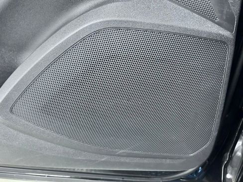 Certified 2025 Audi Q5 Premium w/ Convenience Package image 6