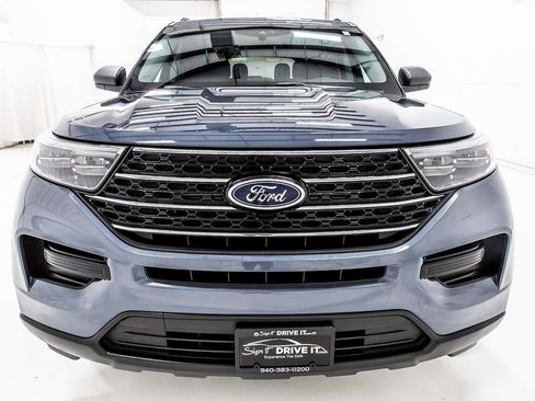 Used 2021 Ford Explorer XLT AWD/4WD image 11