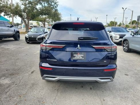 New 2026 Mitsubishi Outlander SE image 5