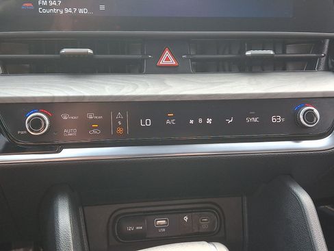 Certified 2025 Kia Sportage X-Line AWD/4WD image 14