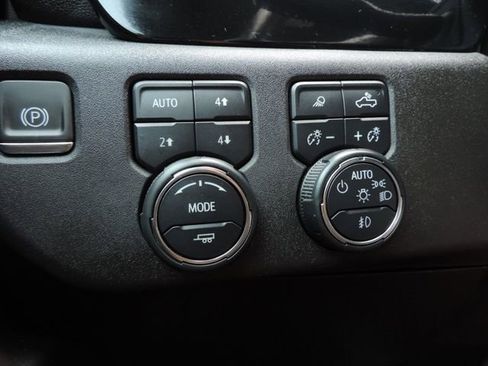 Used 2024 Chevrolet Silverado 2500 LT w/ Z71 Sport Edition AWD/4WD image 29