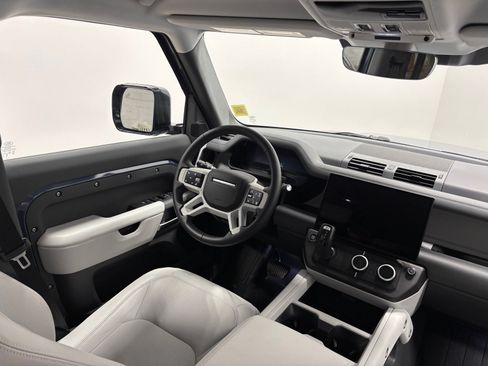Used 2026 Land Rover Defender 110 S AWD/4WD image 32