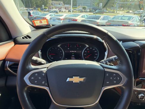 Certified 2021 Chevrolet Traverse High Country AWD/4WD image 11