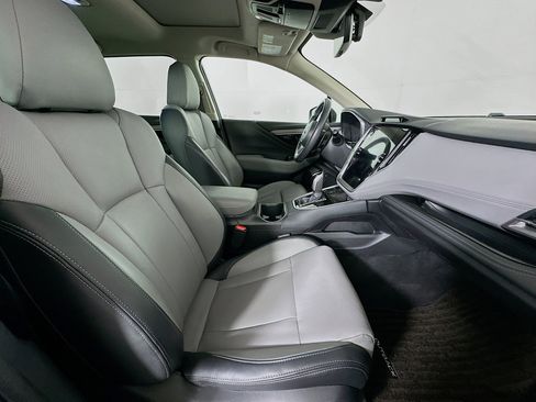 Used 2023 Subaru Outback Limited image 33