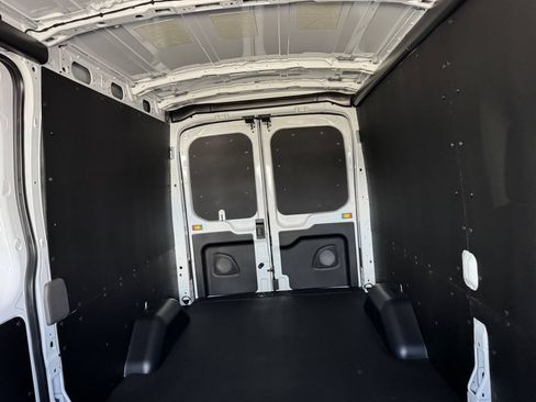 New 2026 Ford Transit 250 148 Medium Roof w/ Load Area Protection Package RWD image 16