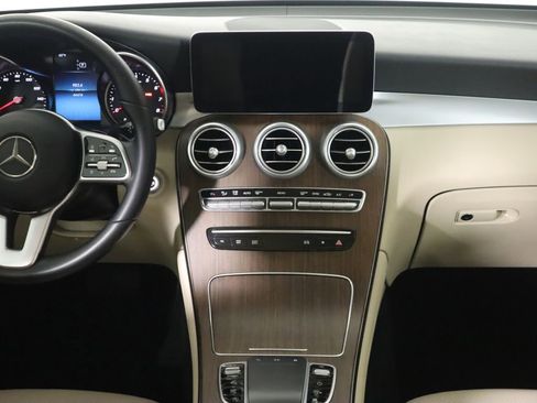 Used 2022 Mercedes-Benz GLC 300 image 14