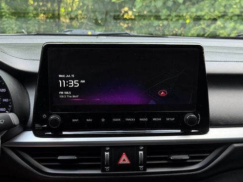 Used 2023 Kia Forte GT-Line w/ GT-Line Technology Package FWD image 28