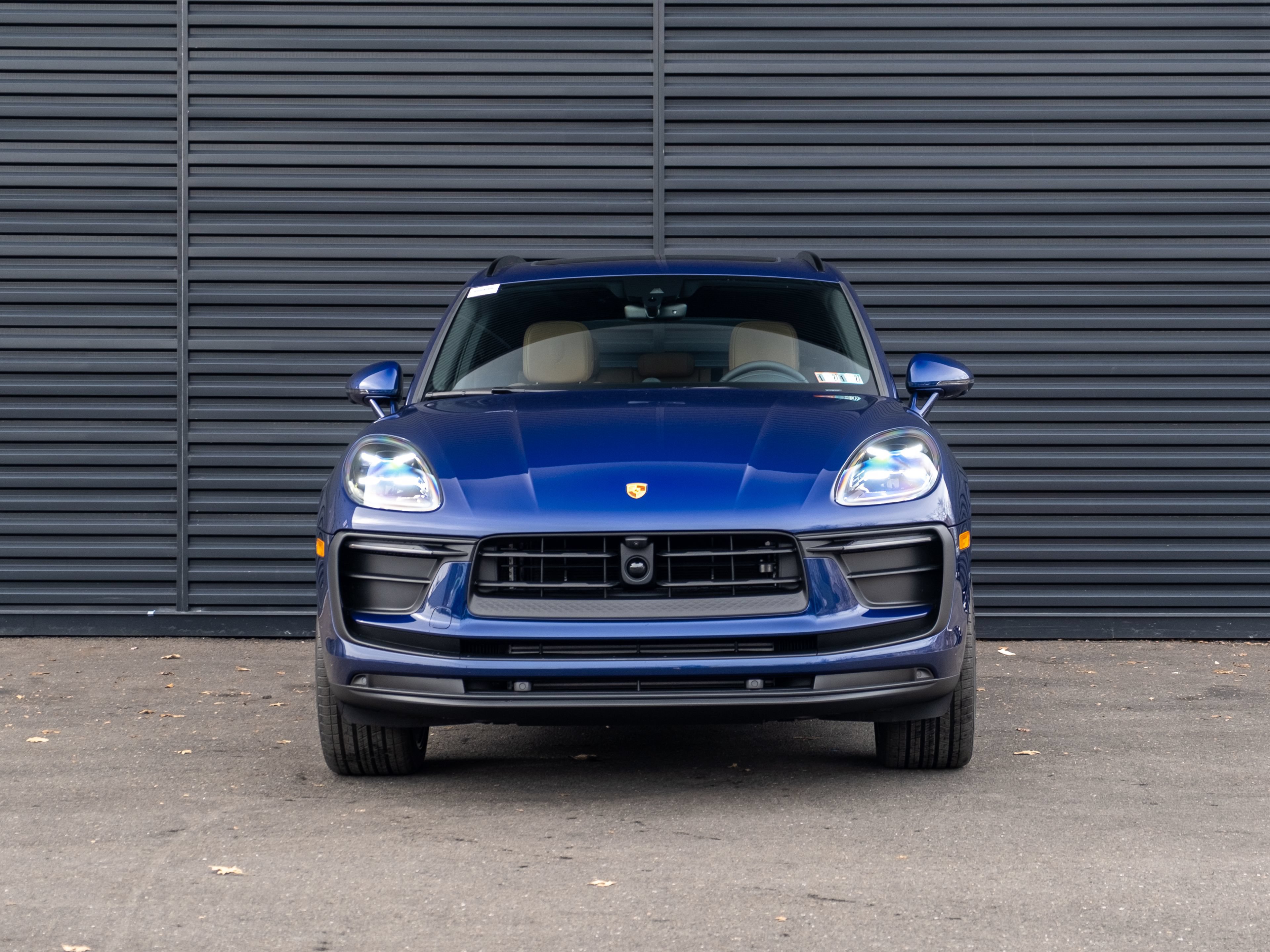 Certified 2026 Porsche Macan AWD/4WD image 11