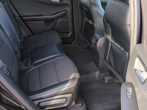 Used 2023 Ford Escape SE image 20