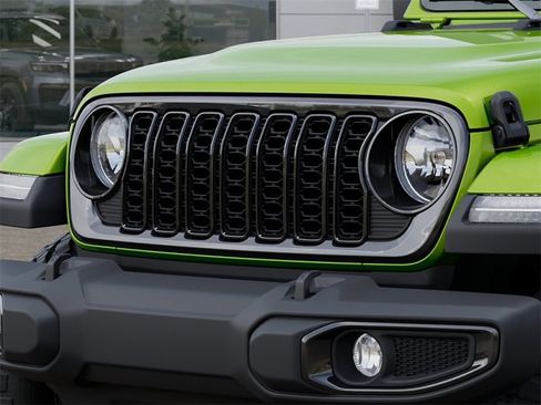 New 2025 Jeep Gladiator Willys image 11