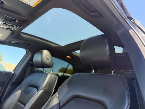 Used 2019 Mercedes-Benz GLA 250 image 13