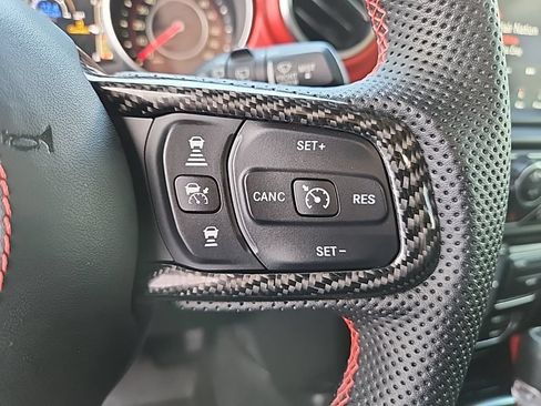 Used 2019 Jeep Wrangler Unlimited Rubicon w/ Dual Top Group AWD/4WD image 13