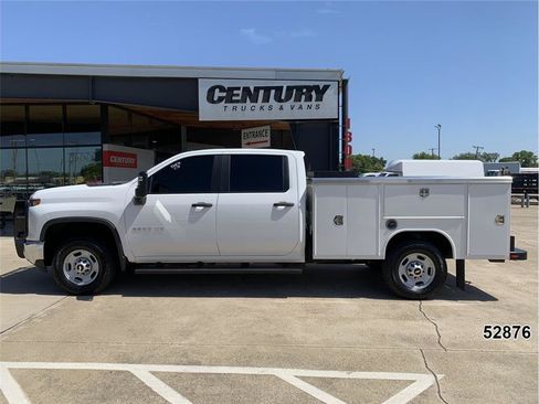 Used 2024 Chevrolet Silverado 2500 W/T w/ WT Convenience Package AWD/4WD image 4