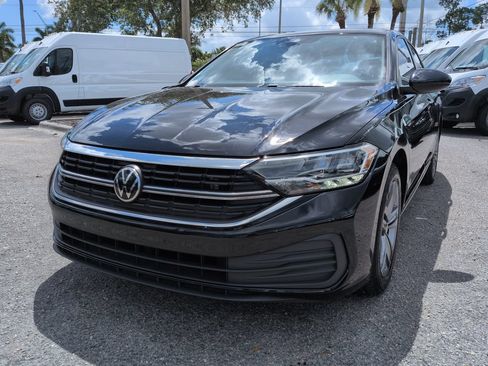 Used 2022 Volkswagen Jetta SE FWD image 9