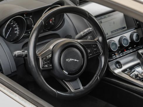 Used 2017 Jaguar F-TYPE Coupe RWD image 17