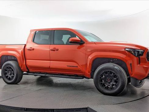Used 2024 Toyota Tacoma TRD Sport RWD image 11
