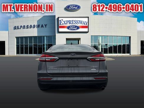 Used 2020 Ford Fusion SE FWD image 13