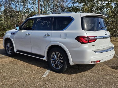 Used 2024 INFINITI QX80 Luxe image 4