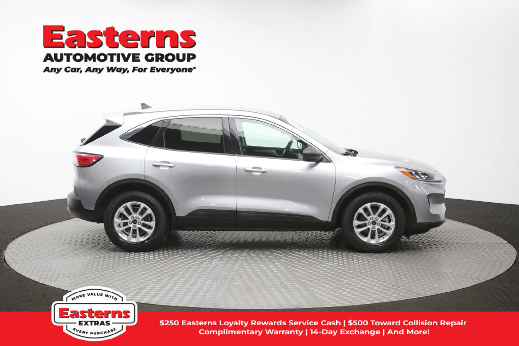 Used 2022 Ford Escape SE FWD image 47