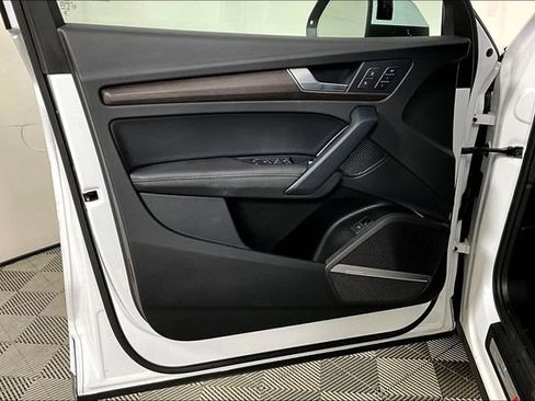 Used 2024 Audi Q5 2.0T Premium Plus image 23