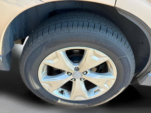 Used 2015 Subaru Forester 2.5i w/ Alloy Wheel Package image 32