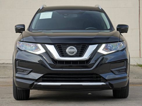 Used 2019 Nissan Rogue SV w/ Premium Package FWD image 45