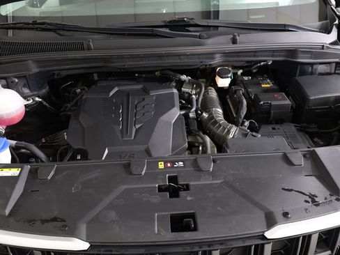 Certified 2024 Kia Carnival EX FWD image 23
