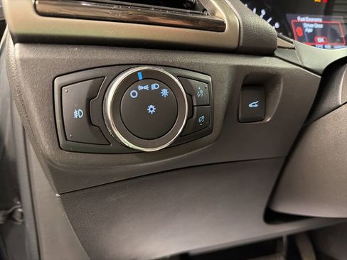 Used 2014 Ford Fusion SE w/ Equipment Group 202A FWD image 22