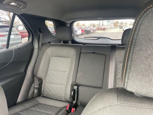 Used 2018 Chevrolet Equinox LT image 10