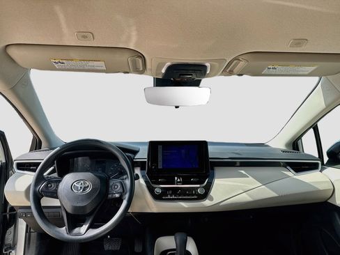 Used 2025 Toyota Corolla LE FWD image 20