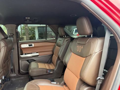 Used 2021 Ford Explorer King Ranch w/ Premium Technology Package RWD image 12