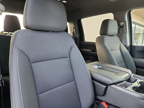 Used 2023 Chevrolet Silverado 2500 Custom w/ Custom Convenience Package image 31