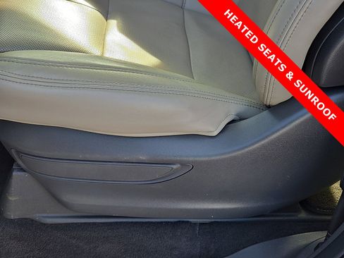 Used 2022 Lincoln Navigator Reserve image 16