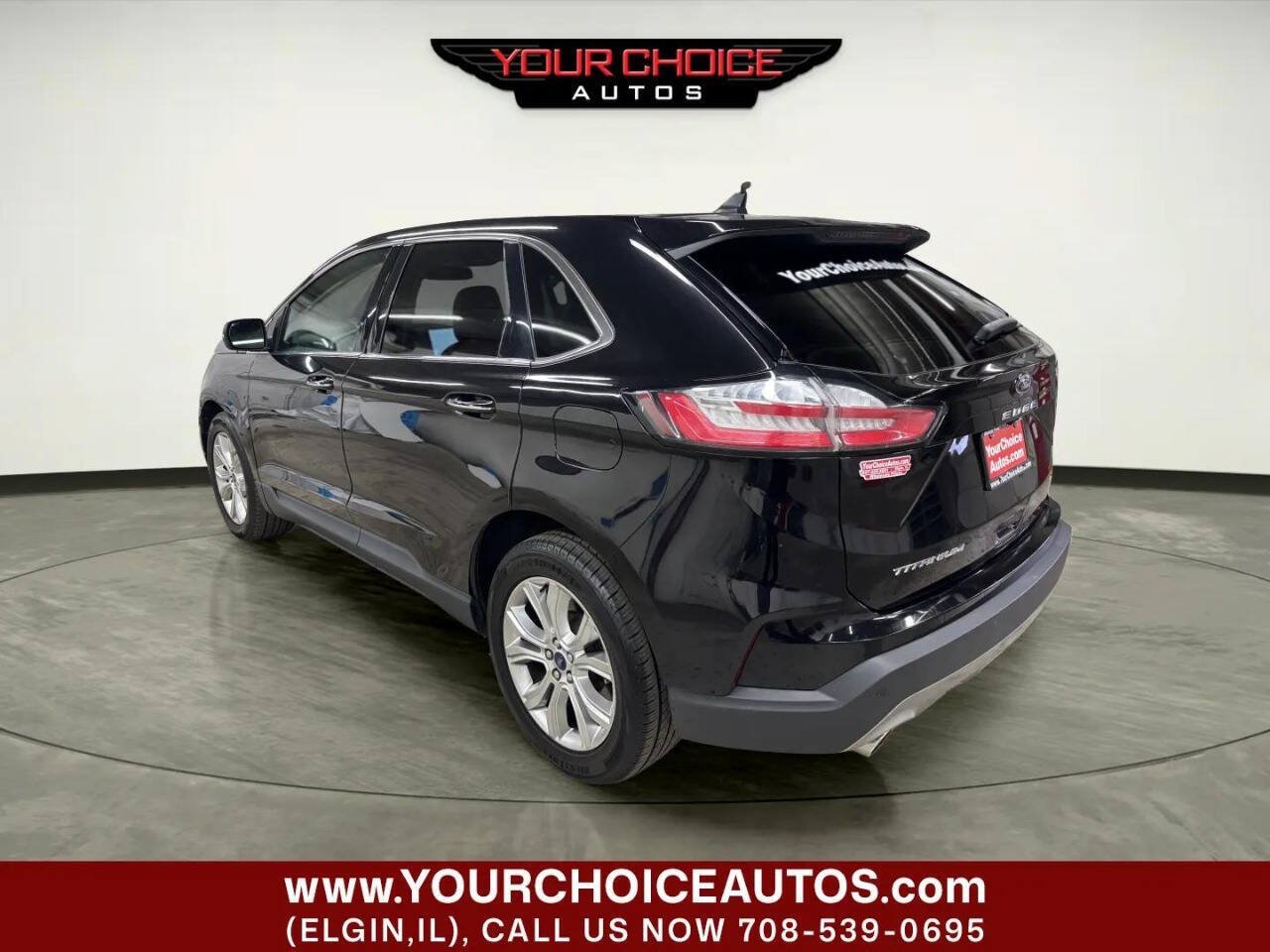 Used 2022 Ford Edge Titanium w/ Equipment Group 301A AWD/4WD image 3